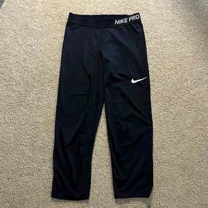 Nike, Black Capri Leggings